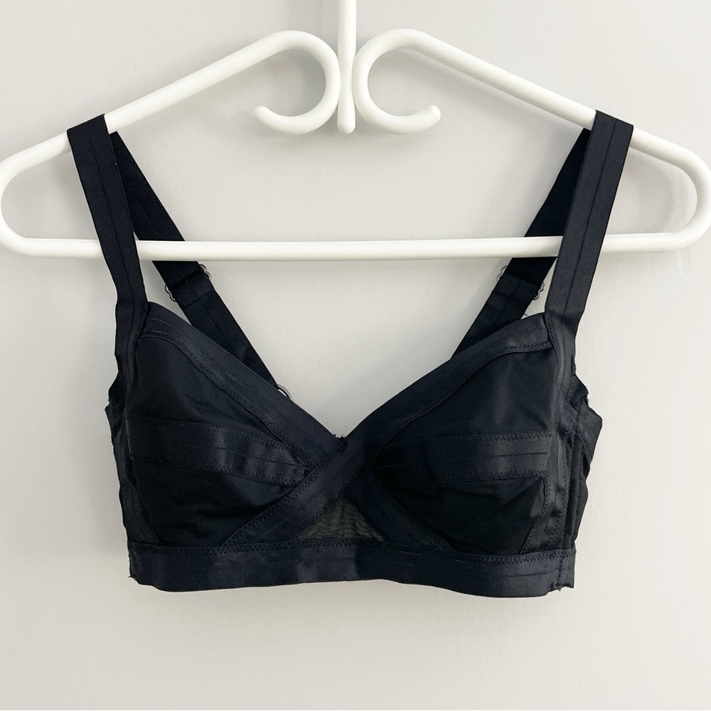 H&M Bra Size 8 Black Lingerie‎